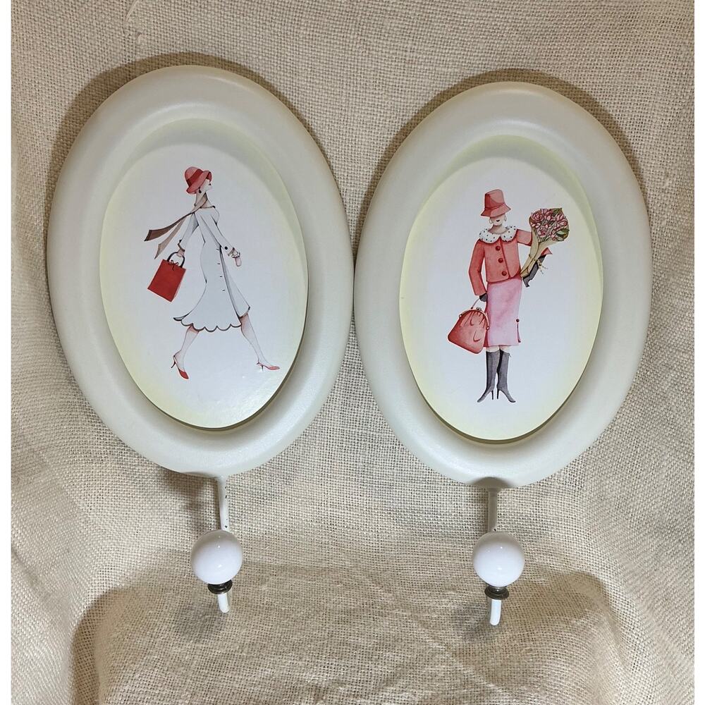 2 fun ladies divas vintage outfit fashionista wall plaque hooks hangers